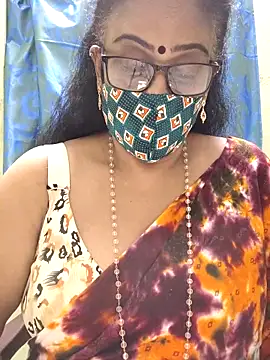 Snapshot of sweet-lotus chatting on 10-26-25, 05:30 sweet-lotus online show from 10-26-25, 05:30