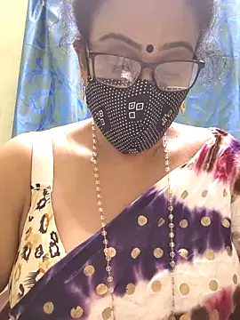 Snapshot of sweet-lotus chatting on 11-04-25, 05:01 sweet-lotus online show from 11-04-25, 05:01