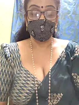 Snapshot of sweet-lotus chatting on 11-09-25, 05:11 sweet-lotus online show from 11-09-25, 05:11