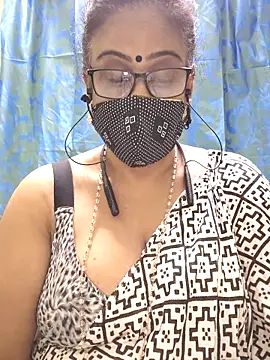 Snapshot of sweet-lotus chatting on 11-17-25, 04:46 sweet-lotus online show from 11-17-25, 04:46