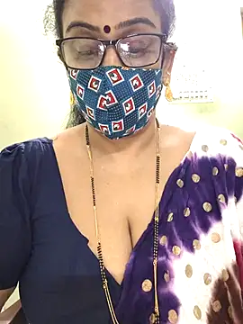 Snapshot of sweet-lotus chatting on 11-22-25, 05:28 sweet-lotus online show from 11-22-25, 05:28