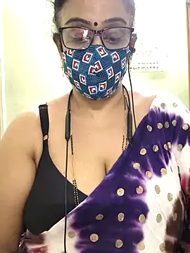 sweet-lotus online show from 12-18-25, 05:02