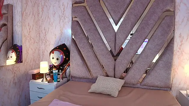 redd pandaa online show from 10-22-25, 04:02