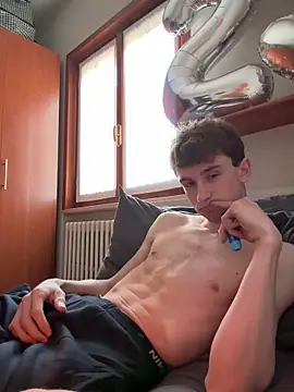 Snapshot of twinkethan07 chatting on 01-19-26, 01:15 twinkethan07 online show from 01-19-26, 01:15