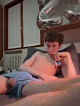 Snapshot of twinkethan07 chatting on 03-23-26, 01:09 twinkethan07 online show from 03-23-26, 01:09