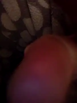 Snapshot of P_E_R_V_I_T_I_N chatting on 12-17-25, 05:24 P E R V I T I N online show from 12-17-25, 05:24