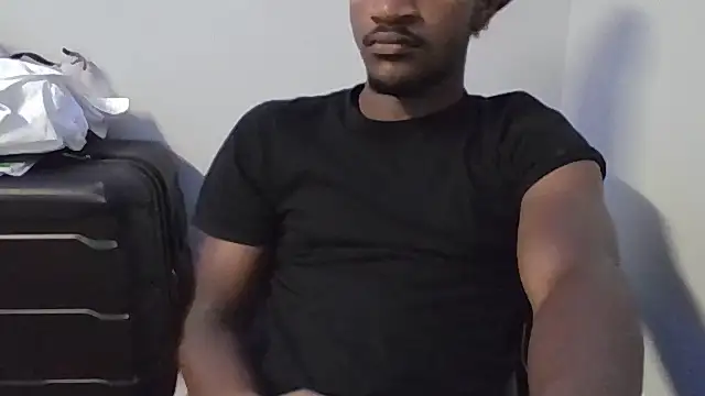 Snapshot of brrrbrrpata chatting on 10-31-25, 01:39 brrrbrrpata online show from 10-31-25, 01:39