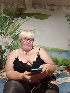 VioletSweet5566 online show from 07-24-26, 06:17
