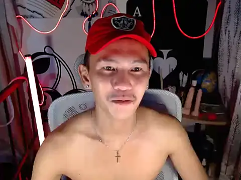 Snapshot of RalfAsian25 chatting on 02-11-26, 05:29 RalfAsian25 online show from 02-11-26, 05:29