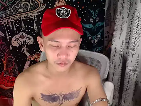 RalfAsian25 online show from 05-07-26, 10:42