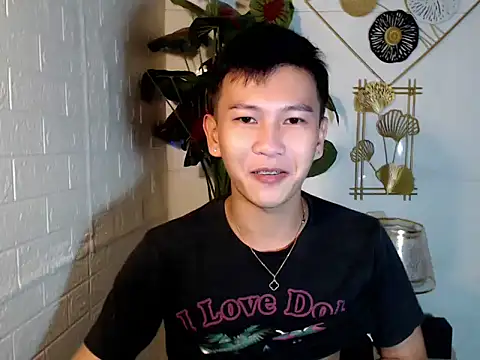 RalfAsian25 online show from 05-13-26, 06:00