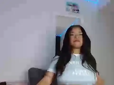 Snapshot of reina_reina chatting on 09-15-25, 11:16 reina reina online show from 09-15-25, 11:16