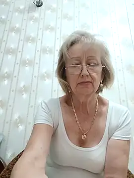 Snapshot of AlikaSwan5821 chatting on 09-08-25, 07:24 AlikaSwan5821 online show from 09-08-25, 07:24