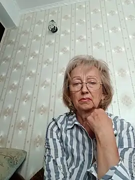 Snapshot of AlikaSwan5821 chatting on 09-09-25, 12:48 AlikaSwan5821 online show from 09-09-25, 12:48