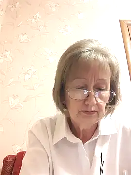 Snapshot of AlikaSwan5821 chatting on 09-16-25, 12:50 AlikaSwan5821 online show from 09-16-25, 12:50