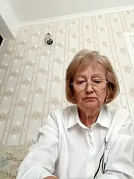 Snapshot of AlikaSwan5821 chatting on 09-24-25, 12:52 AlikaSwan5821 online show from 09-24-25, 12:52