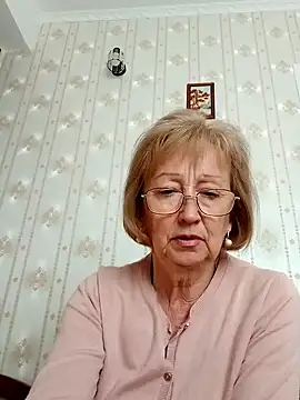 Snapshot of AlikaSwan5821 chatting on 09-28-25, 01:05 AlikaSwan5821 online show from 09-28-25, 01:05