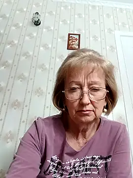 Snapshot of AlikaSwan5821 chatting on 09-29-25, 01:16 AlikaSwan5821 online show from 09-29-25, 01:16