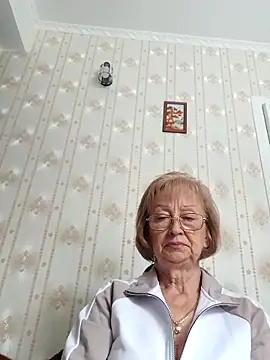 Snapshot of AlikaSwan5821 chatting on 10-02-25, 01:07 AlikaSwan5821 online show from 10-02-25, 01:07