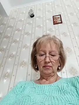 Snapshot of AlikaSwan5821 chatting on 10-12-25, 12:04 AlikaSwan5821 online show from 10-12-25, 12:04