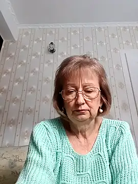 Snapshot of AlikaSwan5821 chatting on 10-15-25, 10:37 AlikaSwan5821 online show from 10-15-25, 10:37