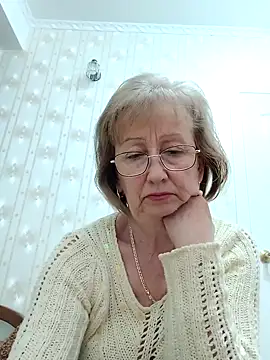 Snapshot of AlikaSwan5821 chatting on 10-25-25, 06:46 AlikaSwan5821 online show from 10-25-25, 06:46