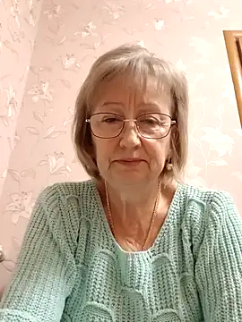 Snapshot of AlikaSwan5821 chatting on 10-26-25, 12:11 AlikaSwan5821 online show from 10-26-25, 12:11