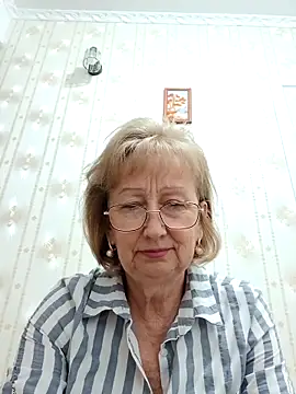 Snapshot of AlikaSwan5821 chatting on 11-02-25, 01:57 AlikaSwan5821 online show from 11-02-25, 01:57