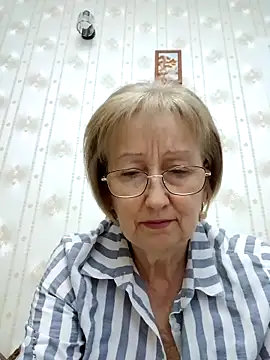 Snapshot of AlikaSwan5821 chatting on 11-08-25, 02:06 AlikaSwan5821 online show from 11-08-25, 02:06