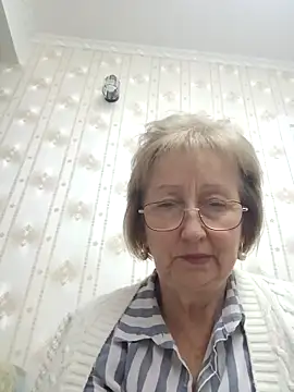 Snapshot of AlikaSwan5821 chatting on 11-14-25, 09:02 AlikaSwan5821 online show from 11-14-25, 09:02