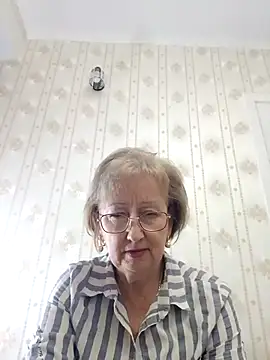 Snapshot of AlikaSwan5821 chatting on 11-16-25, 01:49 AlikaSwan5821 online show from 11-16-25, 01:49