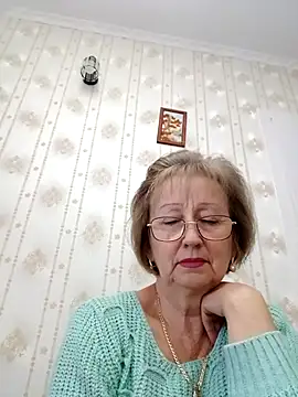 Snapshot of AlikaSwan5821 chatting on 12-02-25, 07:42 AlikaSwan5821 online show from 12-02-25, 07:42