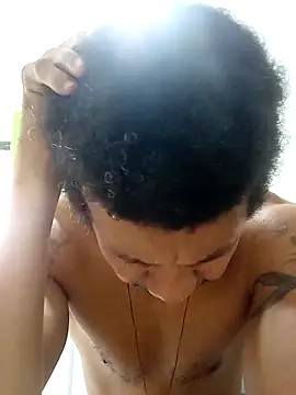 moreno25centimetro online show from 11-27-25, 11:12