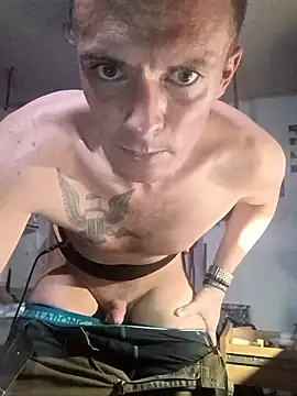 RichardW online show from 02-08-26, 05:22