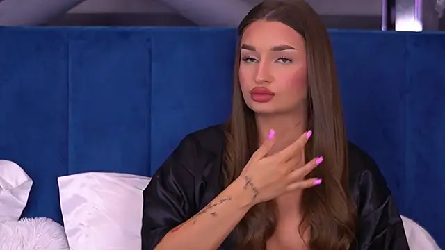 MillaSerene online show from 10-24-25, 04:31