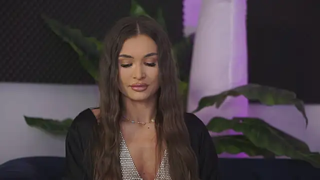 Snapshot of KyssaraPlay chatting on 09-10-25, 06:19 KyssaraPlay online show from 09-10-25, 06:19