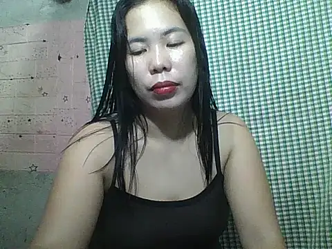 Snapshot of pinaysinglemommm chatting on 11-15-25, 08:16 pinaysinglemommm online show from 11-15-25, 08:16