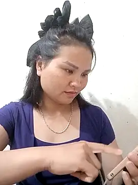 Heulwen-22 online show from 09-17-25, 03:03