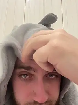 LuckyGirlfriends online show from 02-05-26, 01:54