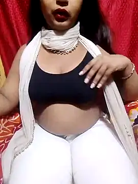 Snapshot of Babe_Doll04 chatting on 09-19-25, 06:15 Babe Doll04 online show from 09-19-25, 06:15