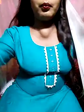 Snapshot of Babe_Doll04 chatting on 10-06-25, 10:34 Babe Doll04 online show from 10-06-25, 10:34