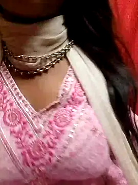 Snapshot of Babe_Doll04 chatting on 10-25-25, 07:49 Babe Doll04 online show from 10-25-25, 07:49