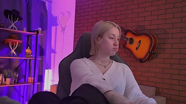 CinBellamy online show from 04-10-26, 06:40