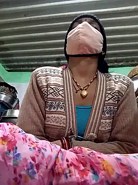 MISS LOVE 001 online show from 12-19-25, 03:08