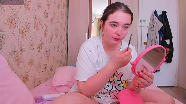Alice next door online show from 05-20-26, 11:16