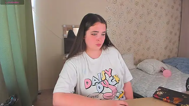Alice next door online show from 06-15-26, 01:24