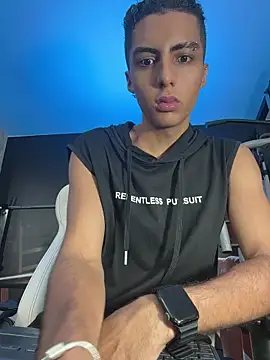 Snapshot of Mister_Obsession chatting on 11-03-25, 07:04 Mister Obsession online show from 11-03-25, 07:04