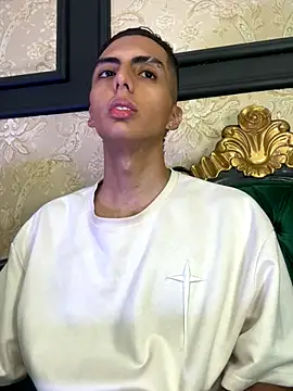 Snapshot of Mister_Obsession chatting on 11-25-25, 06:52 Mister Obsession online show from 11-25-25, 06:52