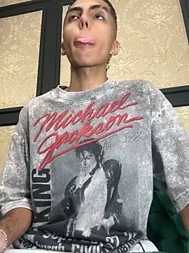 Snapshot of Mister_Obsession chatting on 12-02-25, 06:47 Mister Obsession online show from 12-02-25, 06:47