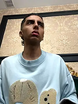 Snapshot of Mister_Obsession chatting on 12-04-25, 06:38 Mister Obsession online show from 12-04-25, 06:38